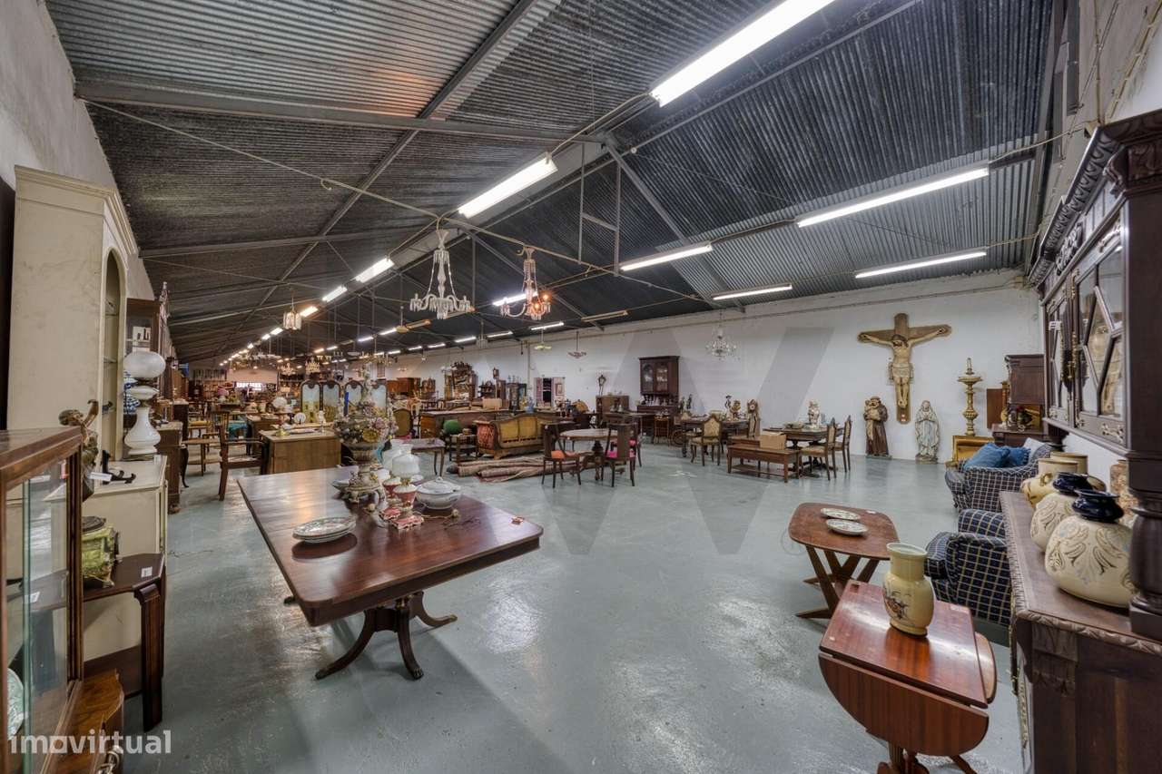 Armazém para arrendamento na Zona Industrial de Santarém - Grande imagem: 2/3