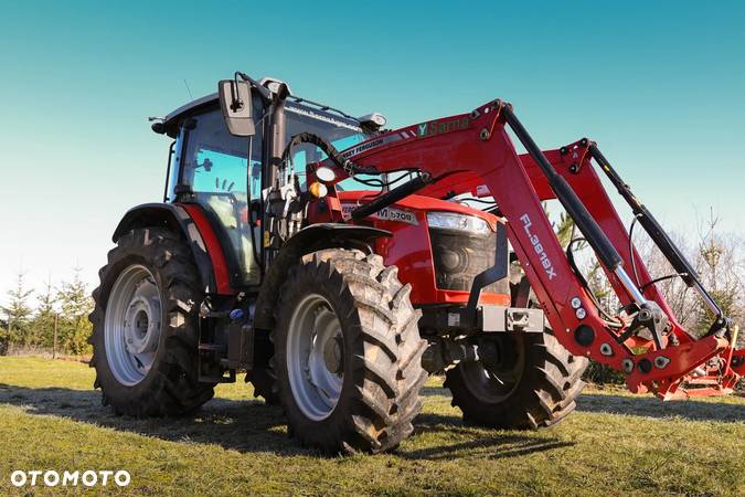 Massey Ferguson 5709M - 1