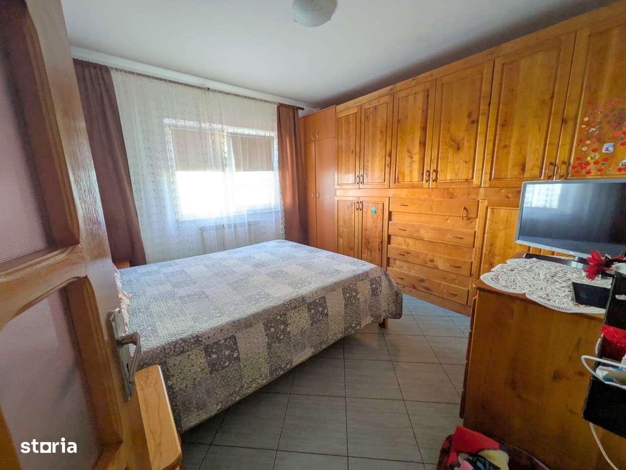 Nord - Parc, Apartament 3 camere decomandat, etaj 2/4, bloc 1984-9