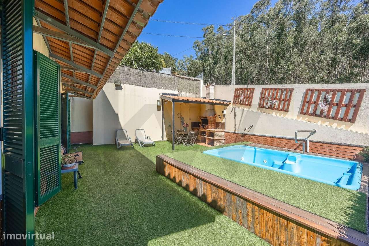 Moradia T3 com jacuzzi e barbecue na Camacha-17