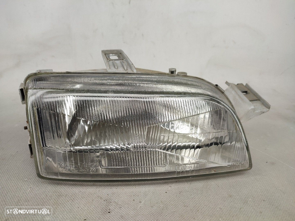 Optica Farol Direita Drt Fiat Punto (176_) - 1