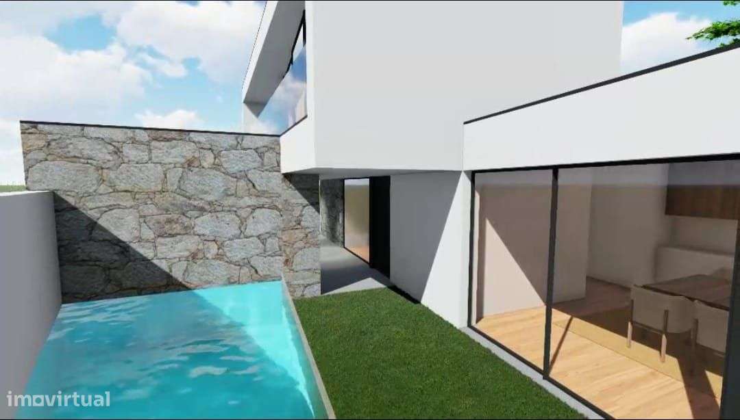 Vivenda isolada com piscina-8