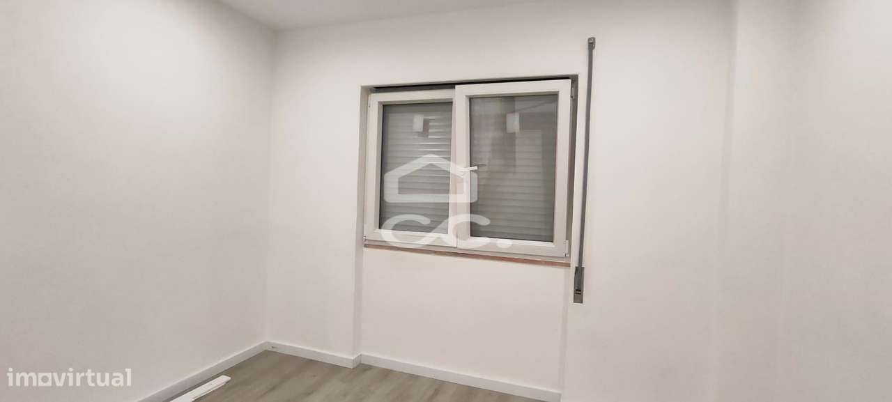 Apartamento T2 totalmente remodelado no Lavradio - Barreiro-19