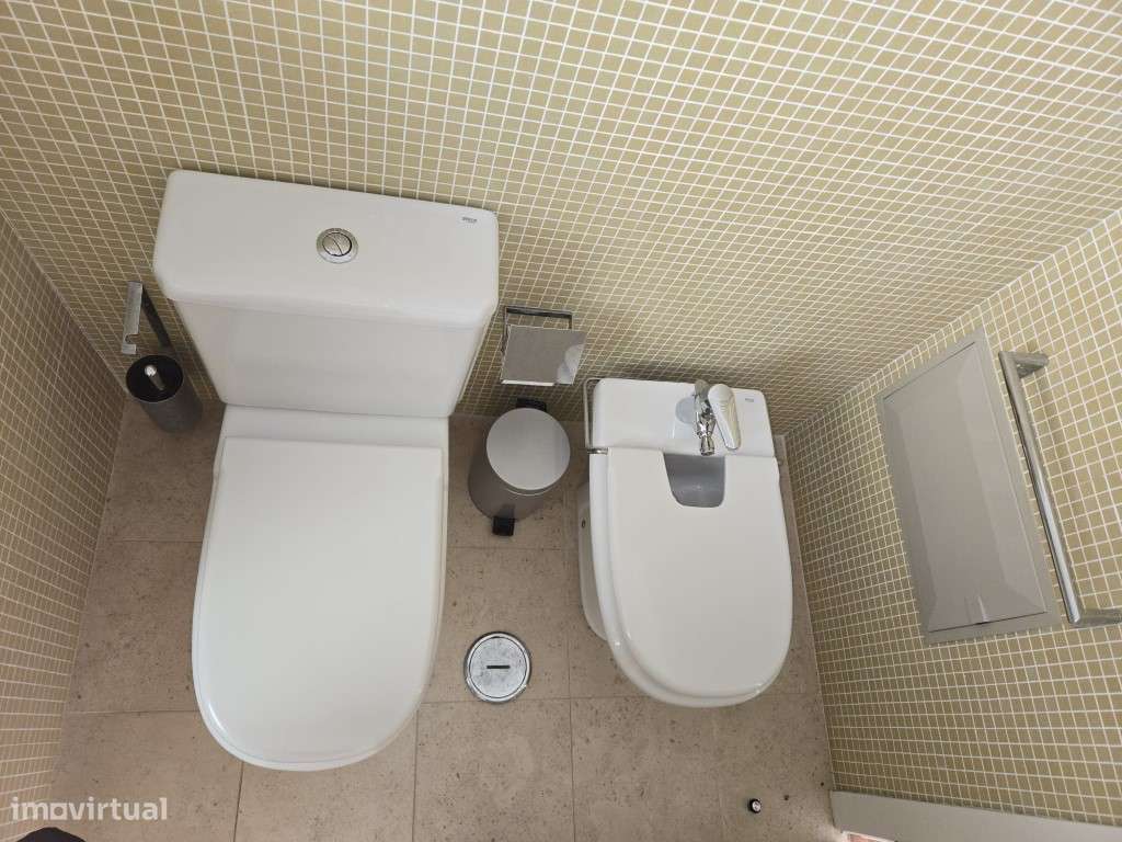 Moradia T5 com Terraço e Piscina-53