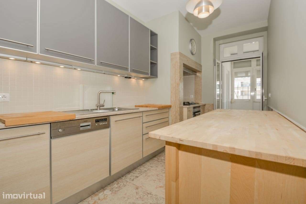 Elegante T2+1 | Elias Garcia | Gulbenkian | O Refúgio Superior nas Ave-9