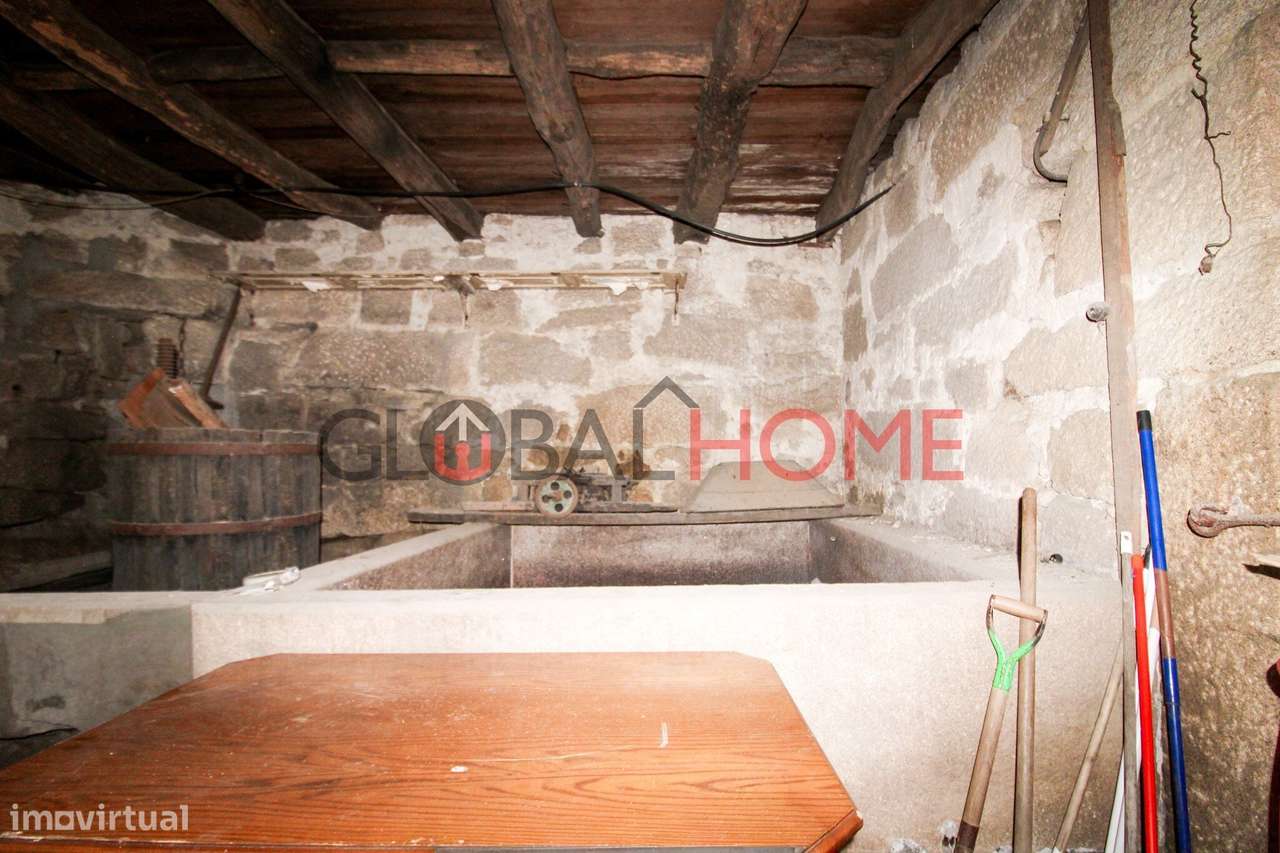 Quinta para Reabilitação com 1.251 m² em Águas Santas-28