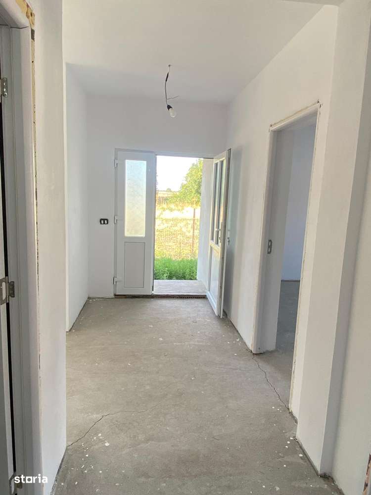 Vand casa parter Curtici - Imagine principală: 5/6