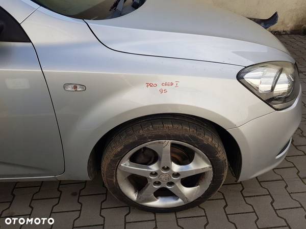 KIA CEED I LIFT BŁOTNIK PRAWY PRZÓD 9S 2009-12R - 1