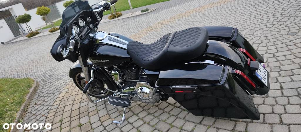 Harley-Davidson Touring Street Glide - 7