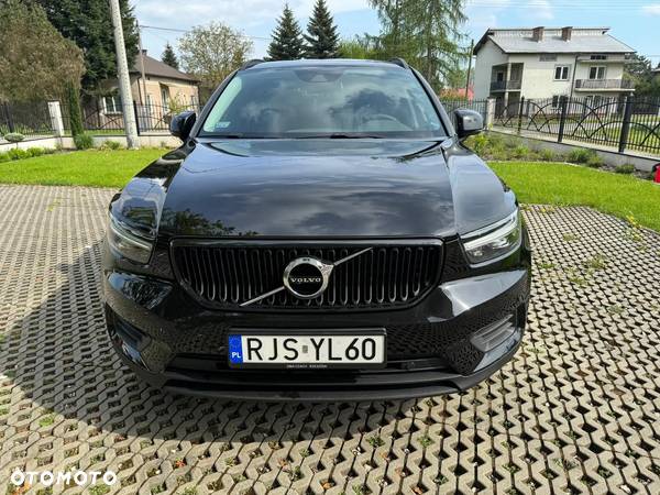 Volvo XC 40 T3 - 4