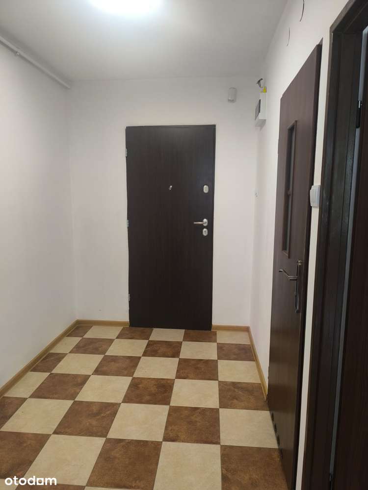 Rondo Wiatraczna. Kawalerka z osobną kuchnią. Do wprowadzki.-4