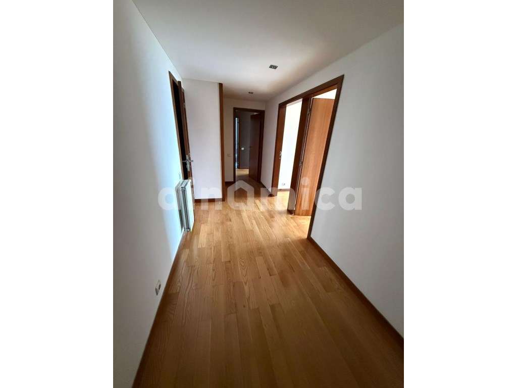 Apartamento T3+1 - Creixomil (Guimarães) - Grande imagem: 4/9
