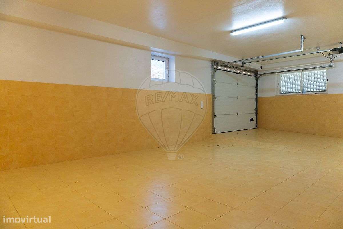 Moradia T4 para venda-33