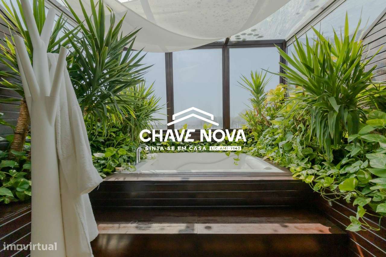 Moradia de luxo com 3700m2 de terreno em Santa Maria da Feira - Grande imagem: 5/25