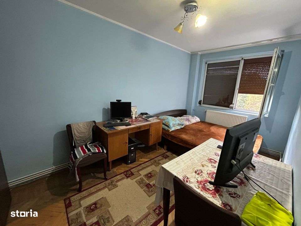 Apartament 3 camere Decomandat, Hipodrom etaj 3, mobilat utilat. - Imagine principală: 3/8