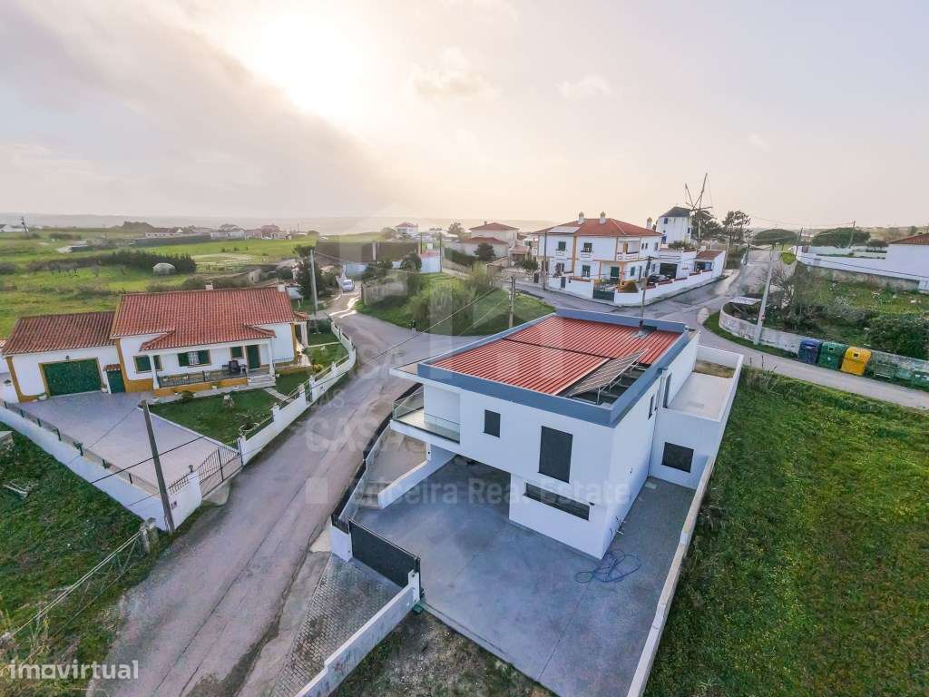Vende Moradia T4 - Santa Cruz 5 km, A Casa das Casas-40