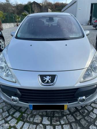 Peugeot 307 1.4 16V Executive - 1