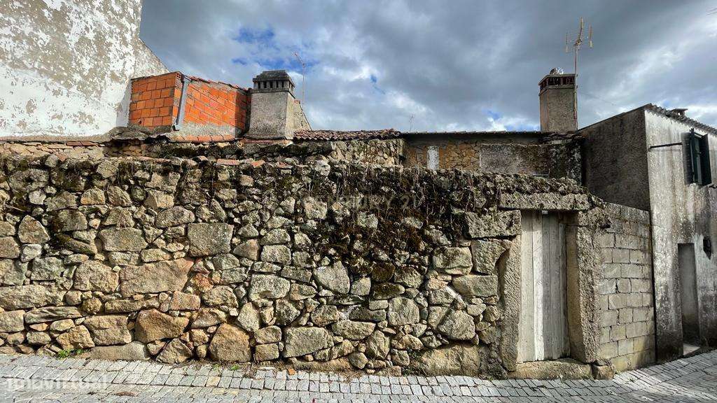 Moradia em pedra, Escalos de Baixo, Castelo Branco - Grande imagem: 2/5
