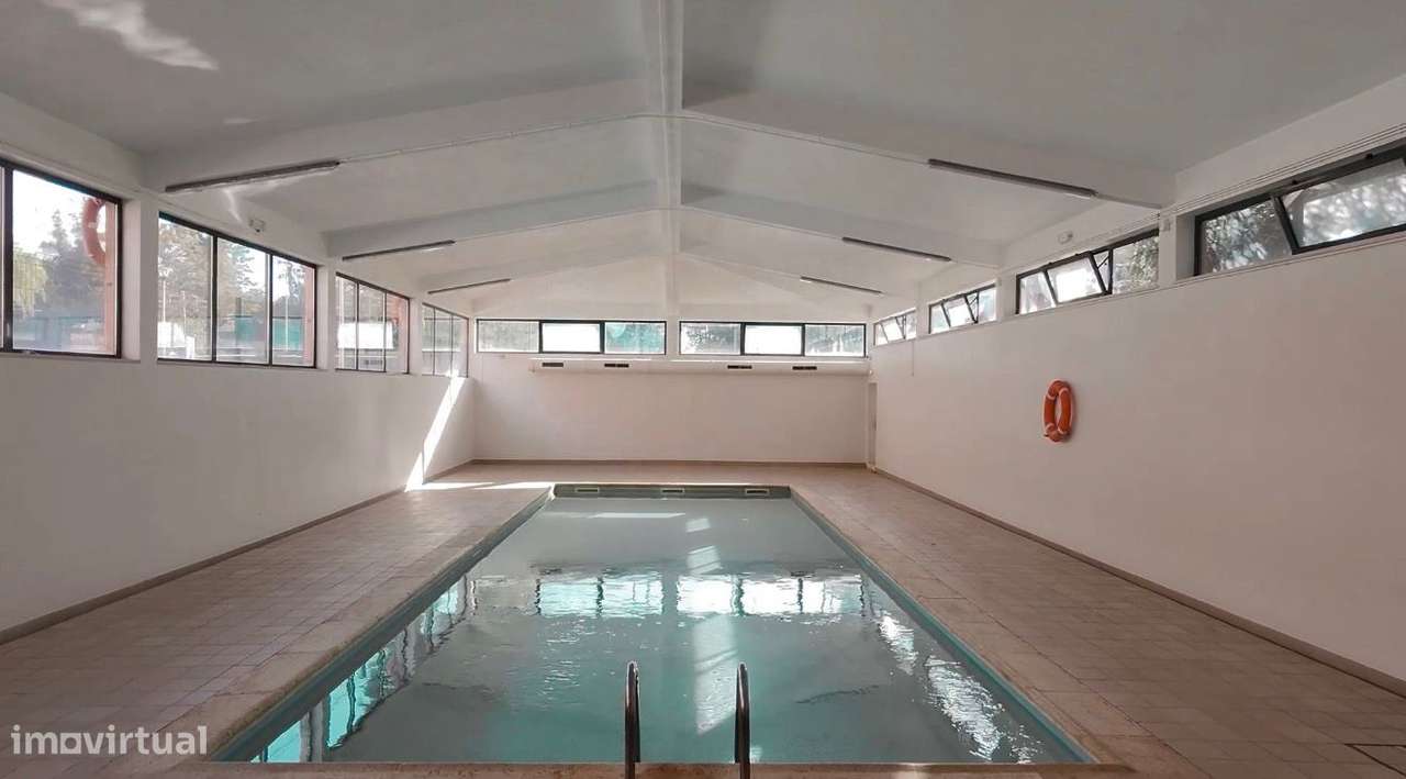 Apartamento T2 com varanda, garagem e piscinas (exteriores e interior) - Grande imagem: 4/41