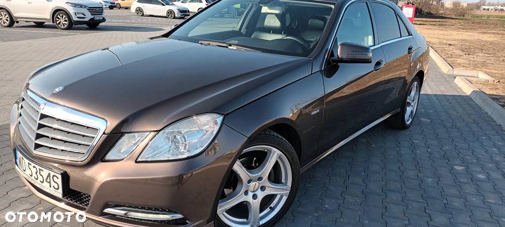 Mercedes-Benz Klasa E 200 BlueTEC 7G-TRONIC - 1