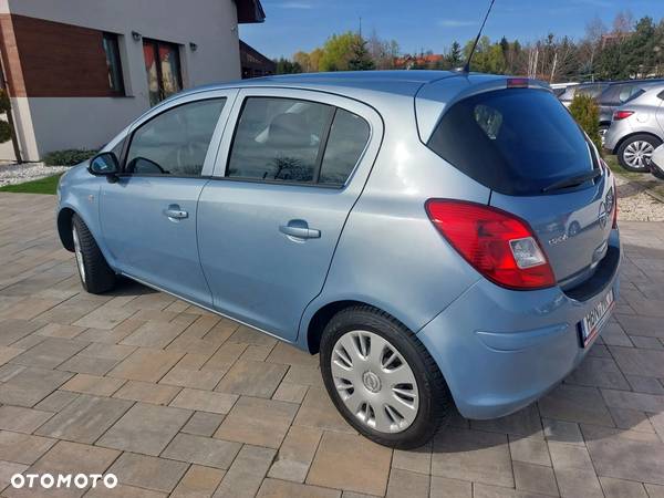 Opel Corsa 1.2 16V Cosmo - 13