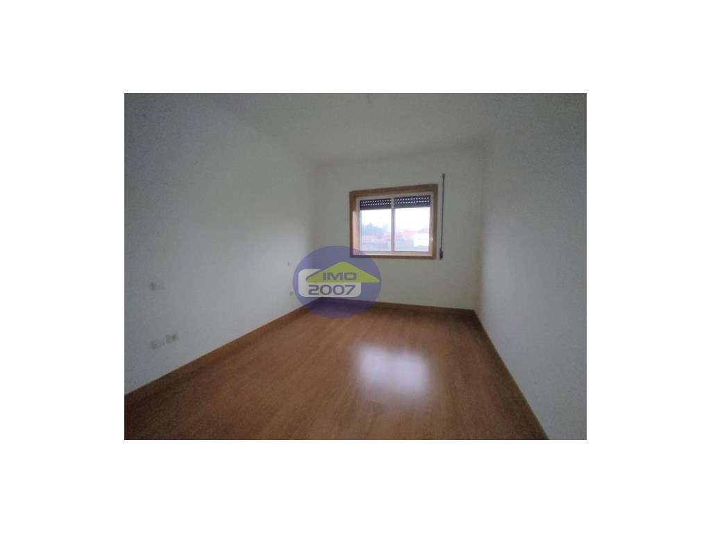 Apartamento T2 em Sanfins-7
