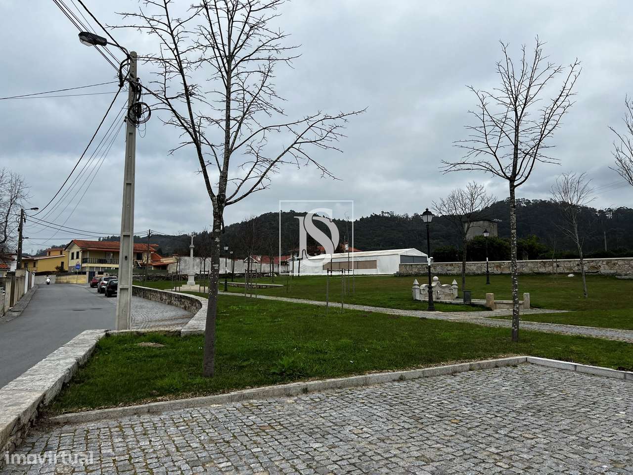 Terreno a 3 minutos do centro de Esposende - Grande imagem: 5/14