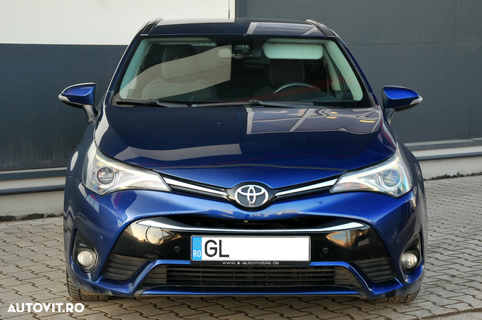 Toyota Avensis - 11