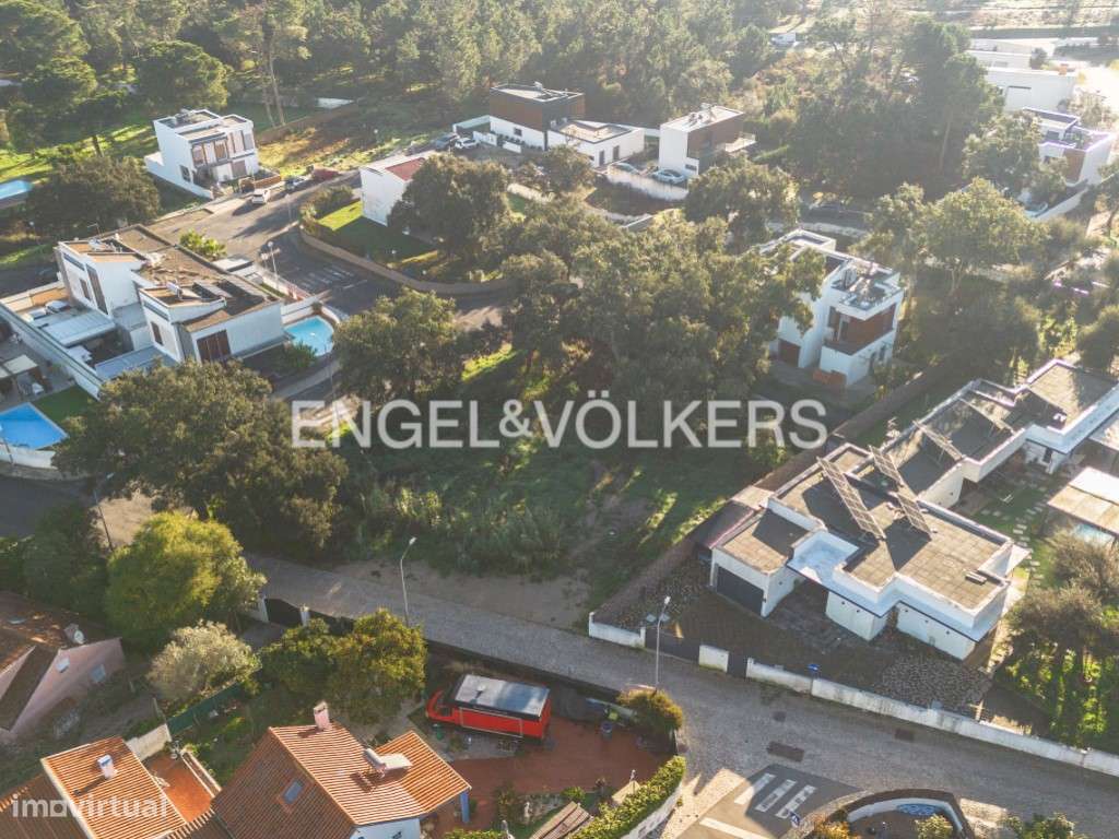Terreno em Sesimbra - 260m² com Projeto Habitacional Aprovado - Grande imagem: 4/29