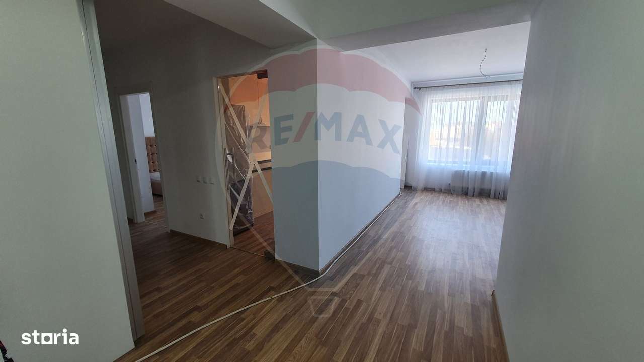 Apartament cu 2 camere, 77 mp V4 - Imagine principală: 4/7