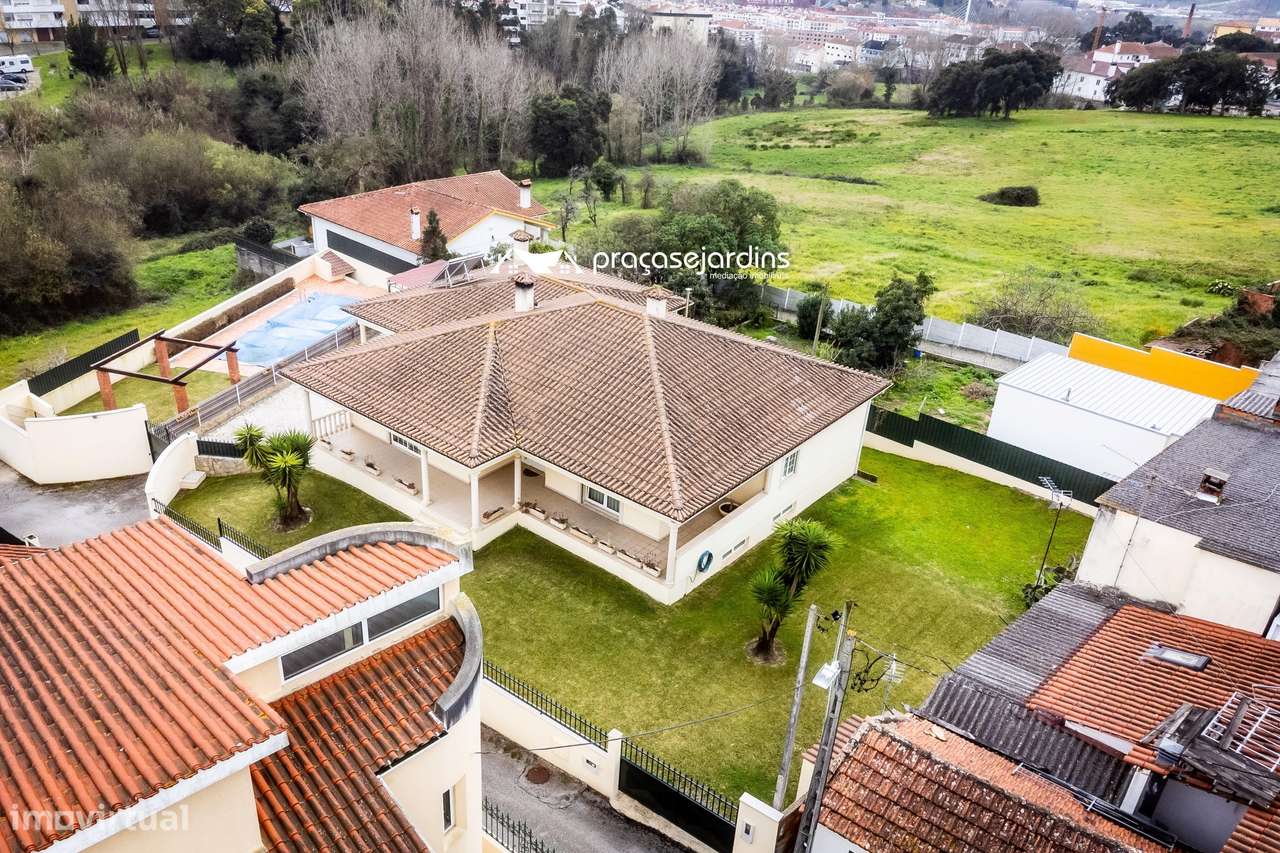 Moradia T5 vista castelo-53