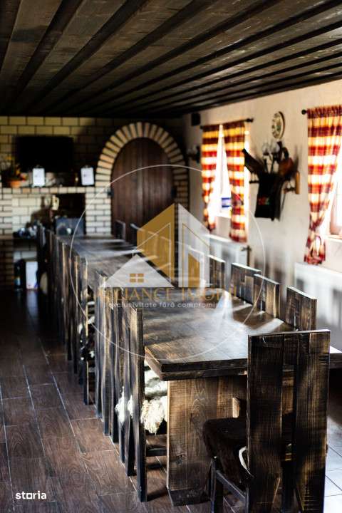 Bijuterie Turistica in Pasul Tihuta: Pensiune Eleganta de Vanzare-8