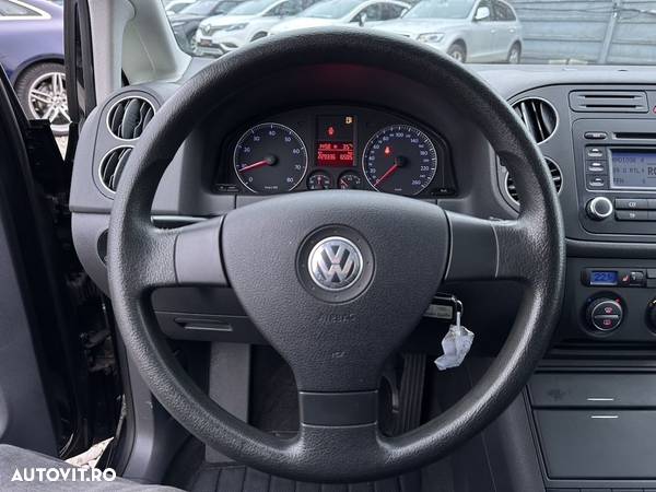 Volkswagen Golf Plus - 11