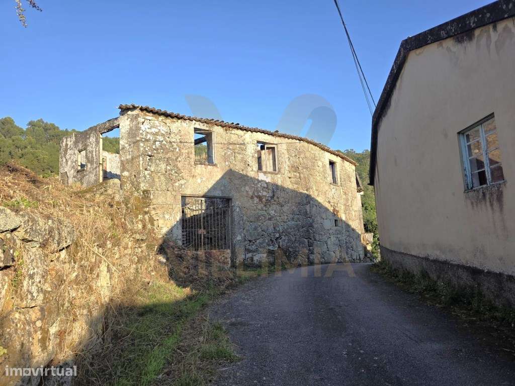 Casa Antiga para Restauro - Ribeira, Ponte de Lima - Grande imagem: 4/28