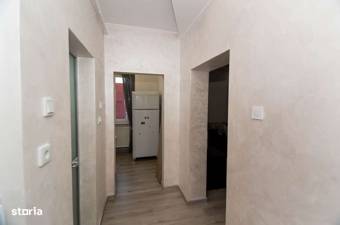 Garsoniera etaj 1,  zona Traian, Pitesti-7