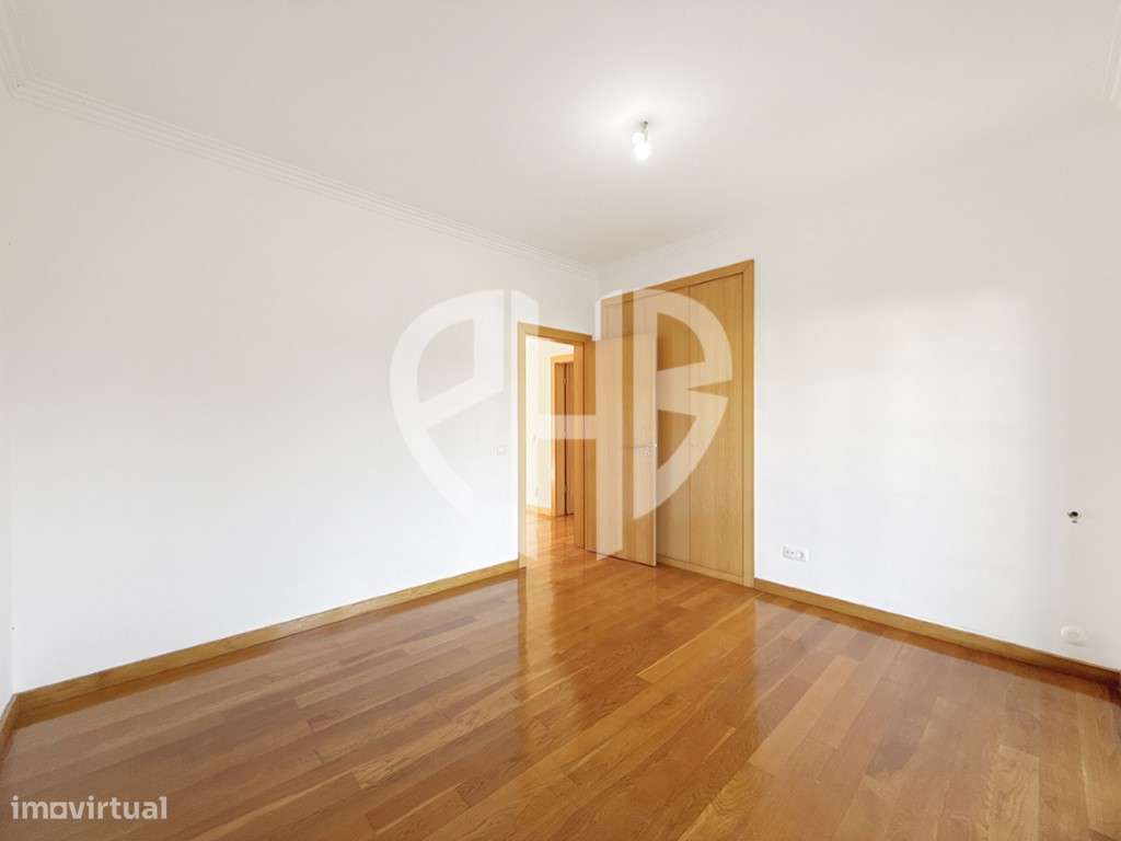 Moradia Geminada T4 // Condominio - Aldeia de Irmãos / Azeitão-39