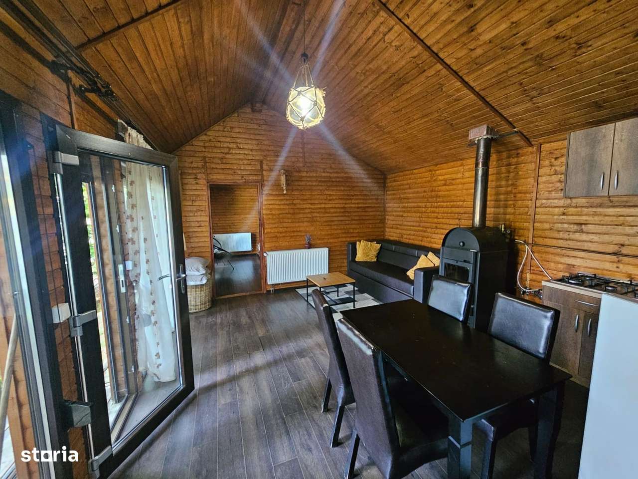 Cabană de vânzare pe Transfăgărășan, deschidere la Lacul Vidraru. - Imagine principală: 4/18