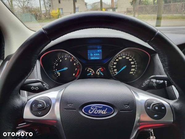 Ford Focus - 25