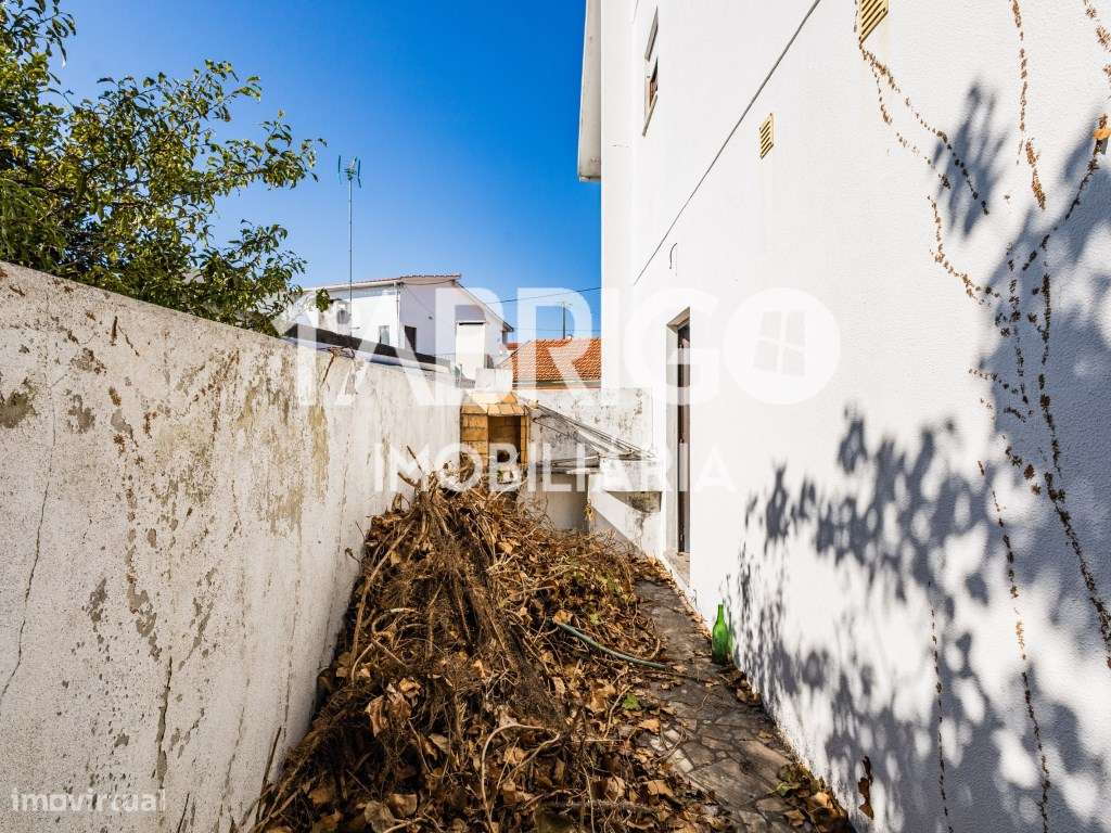 Moradia T4, perto do centro da cidade da Marinha Grande - Grande imagem: 4/23