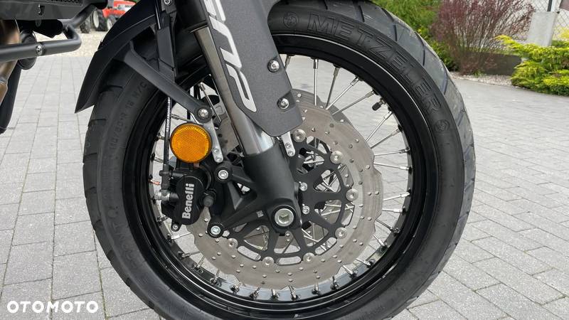 Benelli TRK 502 - 11