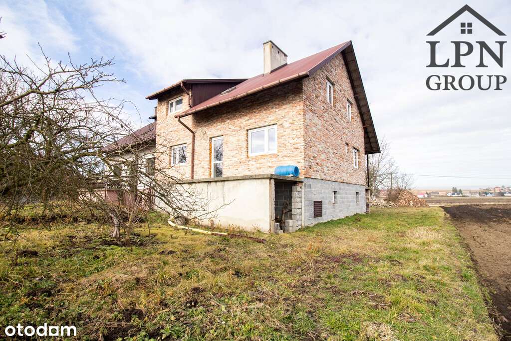 Dom wolnostojący z ogrodem. Klimontów.