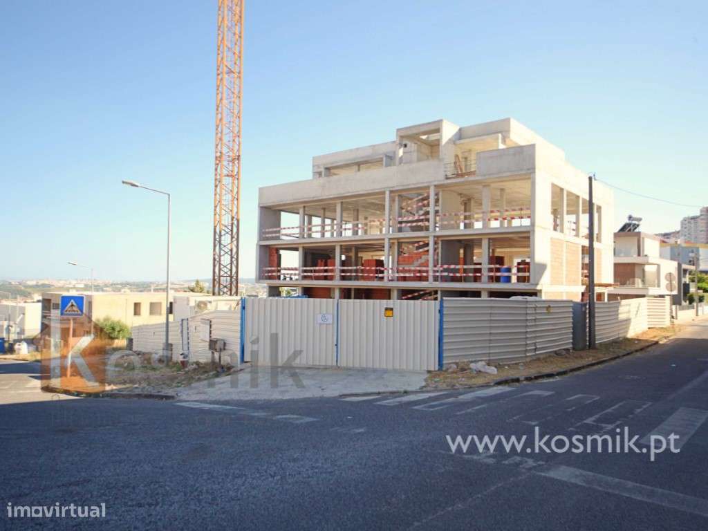 POETAS' GARDEN - PARADELA - LOURES - LISBOA - NOVOS EM CONSTRUÇÃO T1+1-46