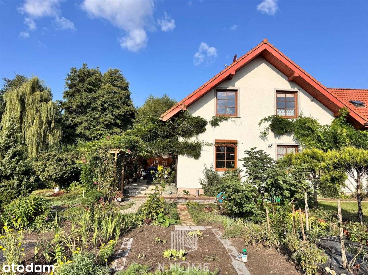 Na sprzedaż przestronny dom w Dobroszycach - Pełny obrazek: 1/20