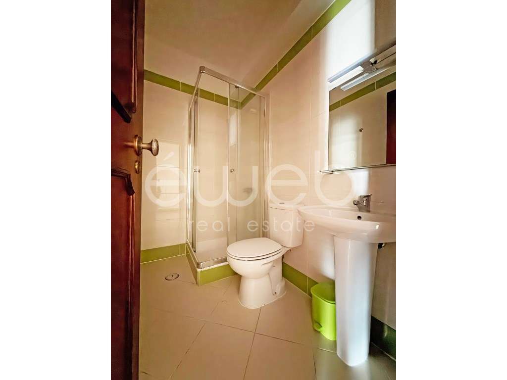 Apartamento T4, Bonfim, Setúbal-16