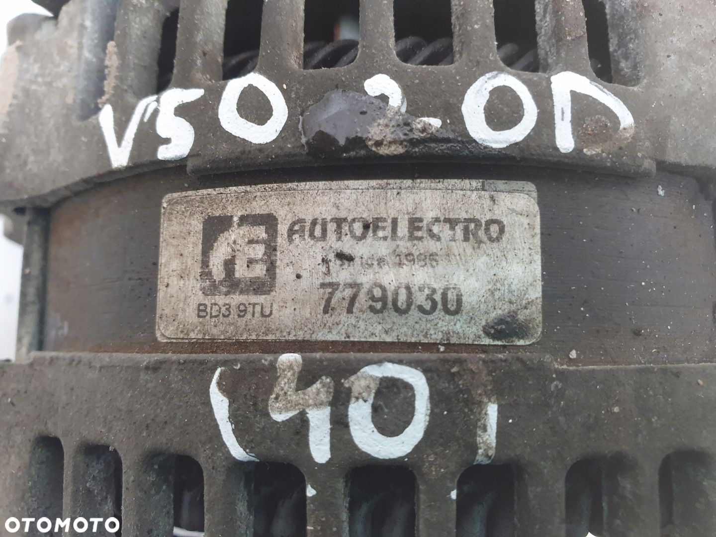 Volvo S40 II V50 2.0 D ALTERNATOR - 2