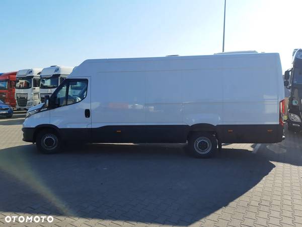 Iveco 35S18A8V - 7