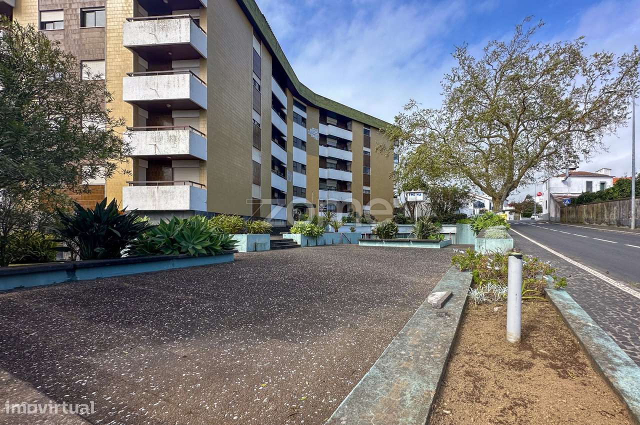 Espaço Comercial para arrendamento em Ponta Delgada. - Grande imagem: 5/47