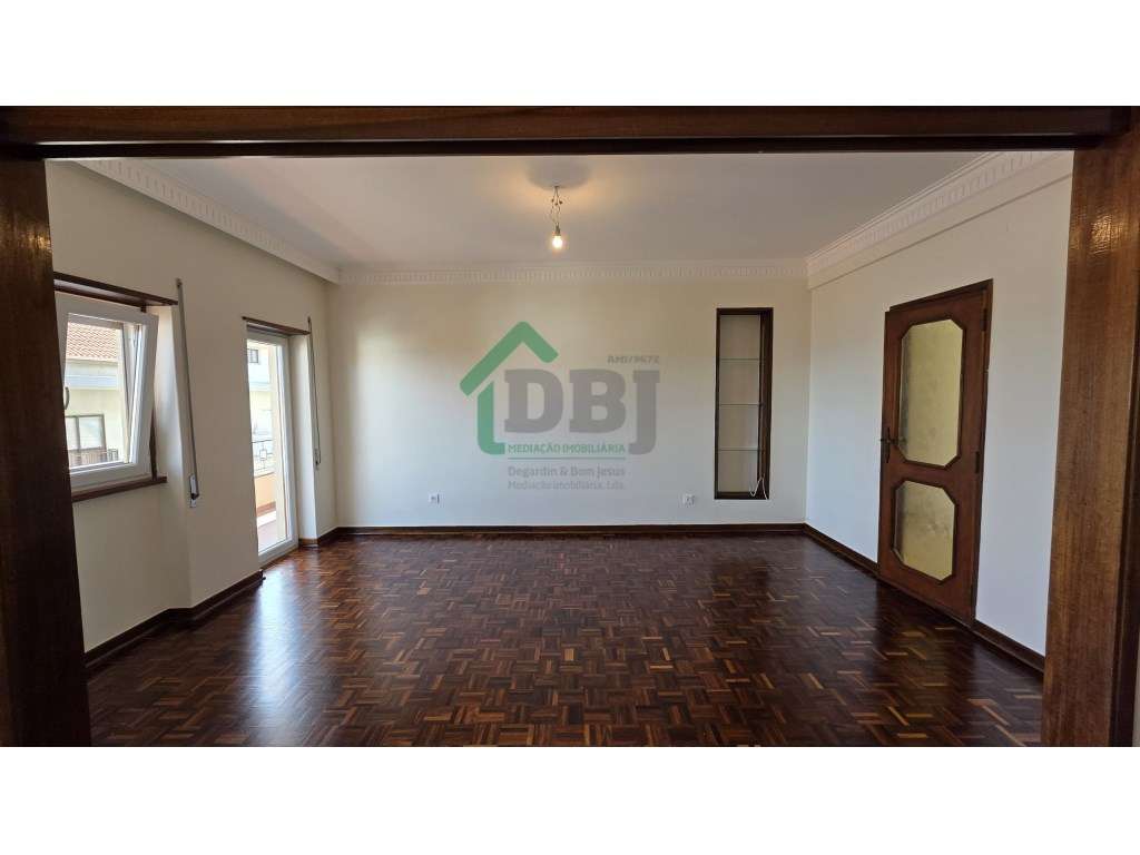 Nova Oportunidade! T5 Renovado no Centro da Covilhã - Grande imagem: 4/27