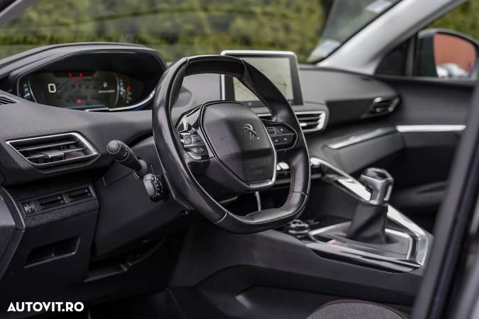 Peugeot 5008 1.6 BlueHDI Active - 12