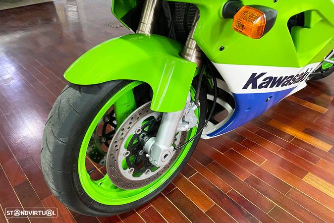 Kawasaki ZXR 750 - 28